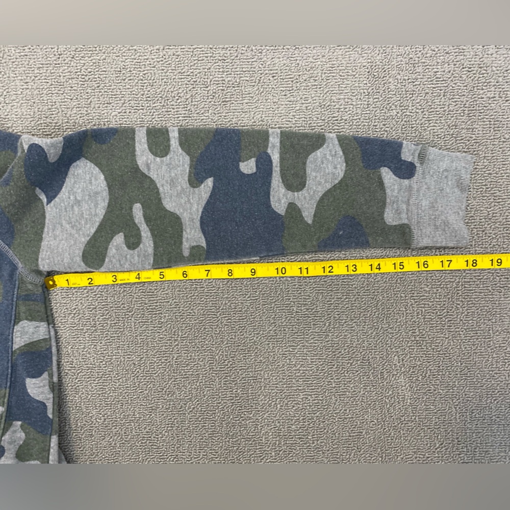 Eddie Bauer Kids Large Camo Hoodie- Outdoor Casual Camping Hiking Athletic - Picture 6 of 6